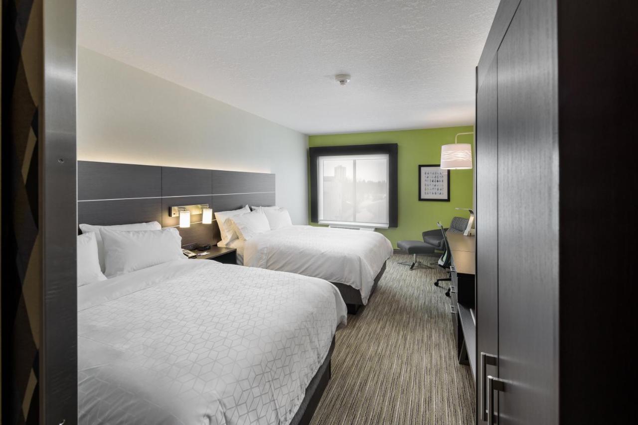 Holiday Inn Express & Suites - Brandon By Ihg Exterior foto