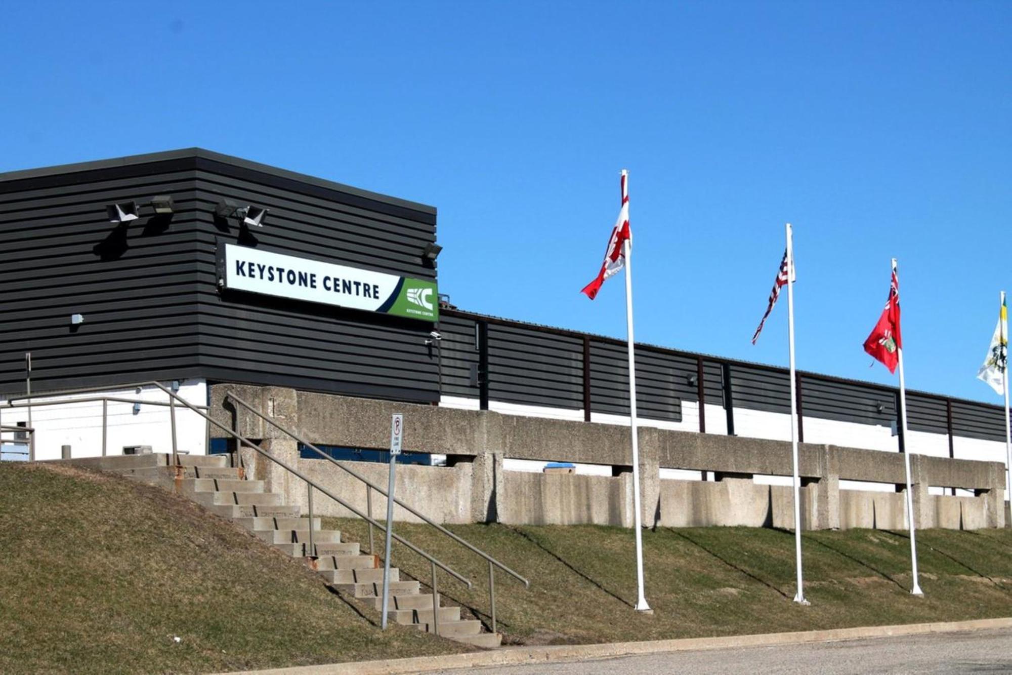 Holiday Inn Express & Suites - Brandon By Ihg Exterior foto